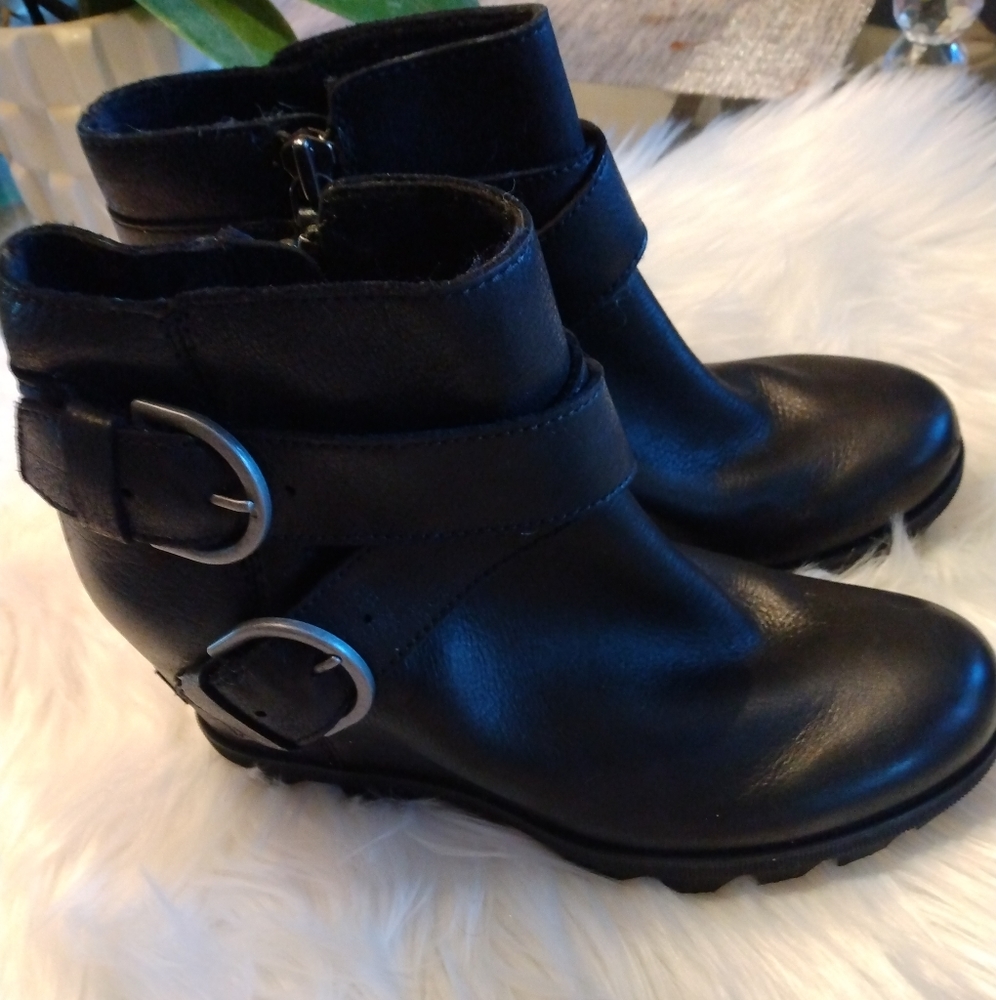 Sorel Joan of Arctic II buckle boot, waterproof, wedge, leather, 6.5